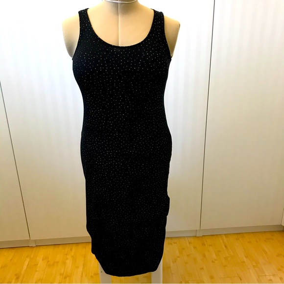 H&M Dresses & Skirts - H&M black with white dots sleeveless soft comfortable midi dress Size S
